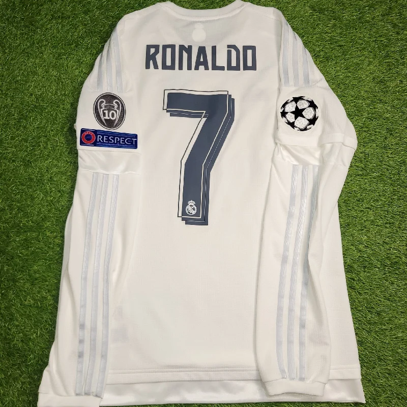 Cristiano Ronaldo Real Madrid 2015 2016 UEFA Home Long Sleeve Soccer Jersey Shirt M SKU# AK2495