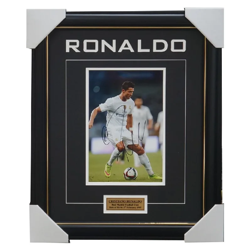 Cristiano Ronaldo Real Madrid Hand Signed Photo Framed with Plaque - 3237