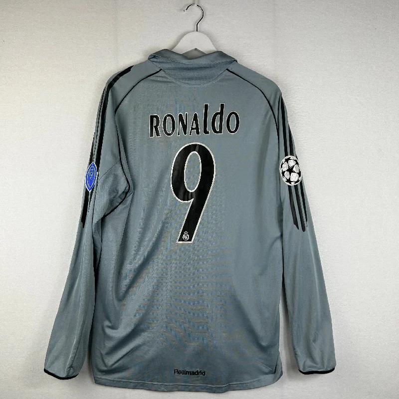 Real Madrid 2005/2006 Player Issue Third Shirt - Ronaldo 9