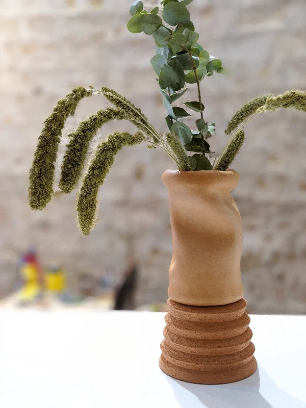 MEDIUM PETRIFIED LEATHER AND TERRACOTA VASE