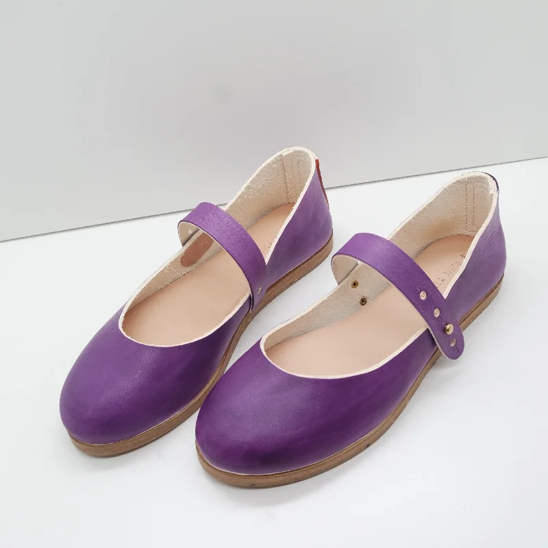 BBF24 SALE. SIZE 40. THE DEE DEE. UBE