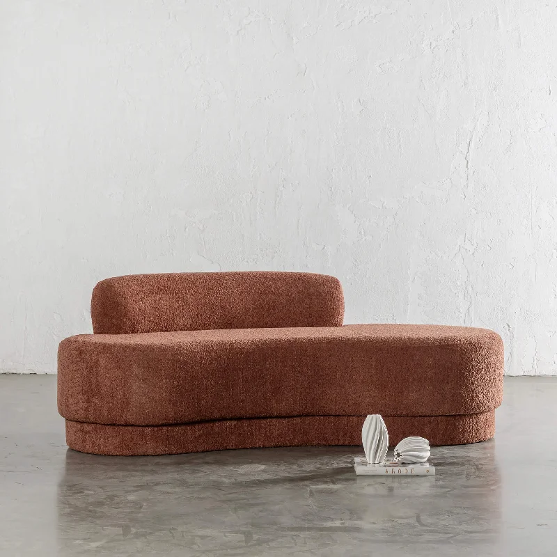 SEVILLA CURVE DAYBED  |  CARMEN RUST BOUCLE