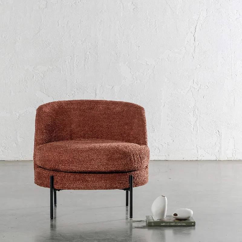 SEVILLA MODERNA TUB CHAIR  |  CARMEN RUST BOUCLE