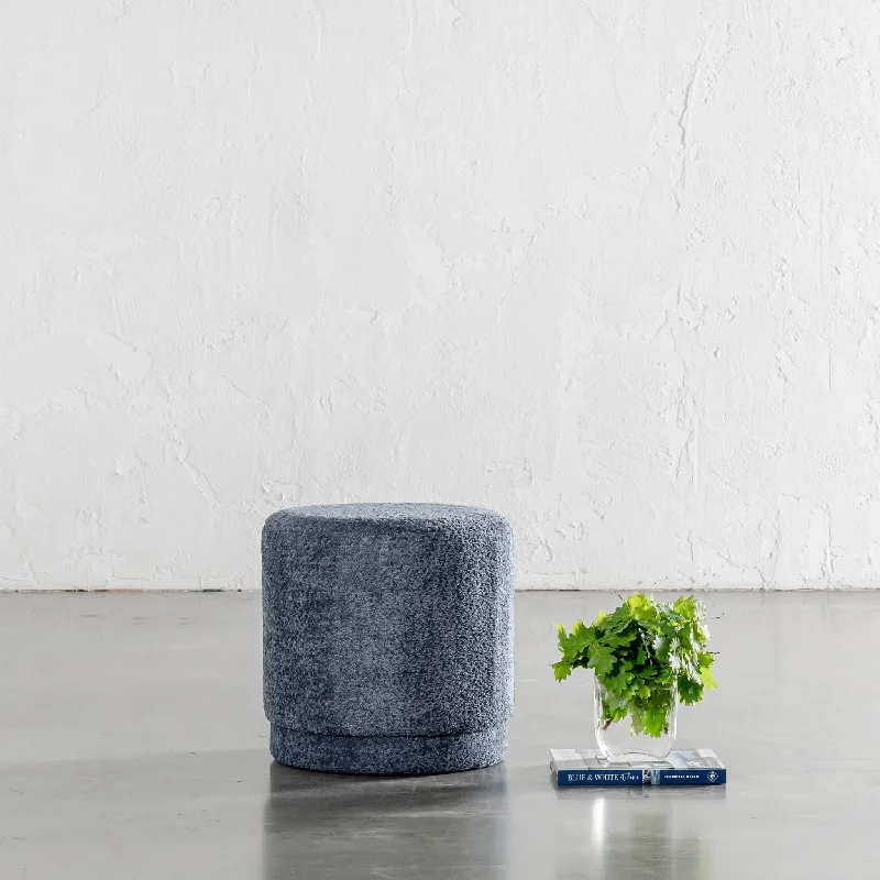 SEVILLA ORGANIC ROUND OTTOMAN  |  REEF NAVY BOUCLE